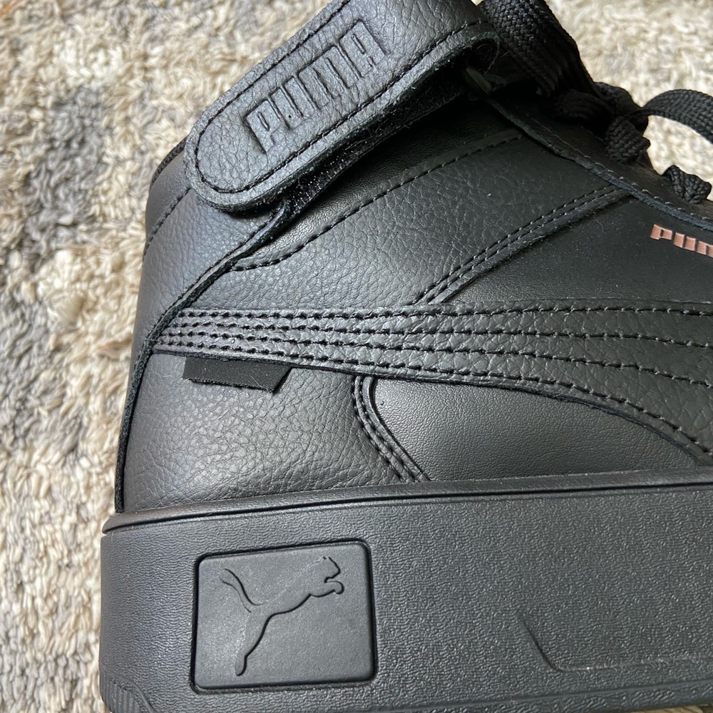 Puma Women's Black High-Top Sneakers - Picture 4 of 11